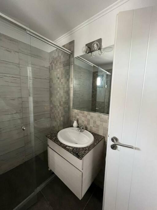 Departamento Centrico, Moderno Y Confortable Neuquen